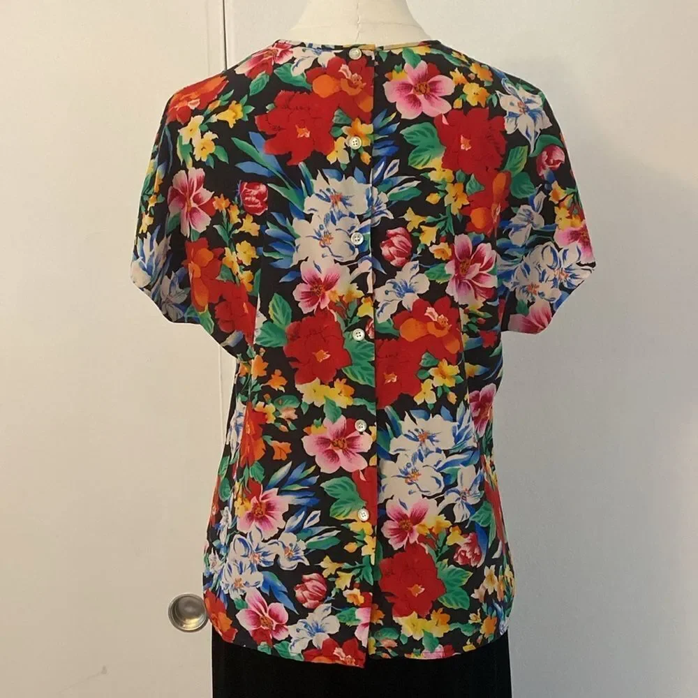 Vintage 90's Silk Floral Liz Claiborne Short Sleeve Shirt w/ Button Back Size 8P